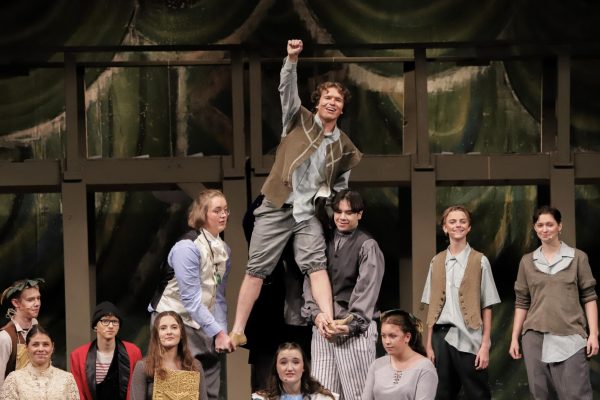 Kolton Messer flies in the final scene of Peter and the Starcatcher
