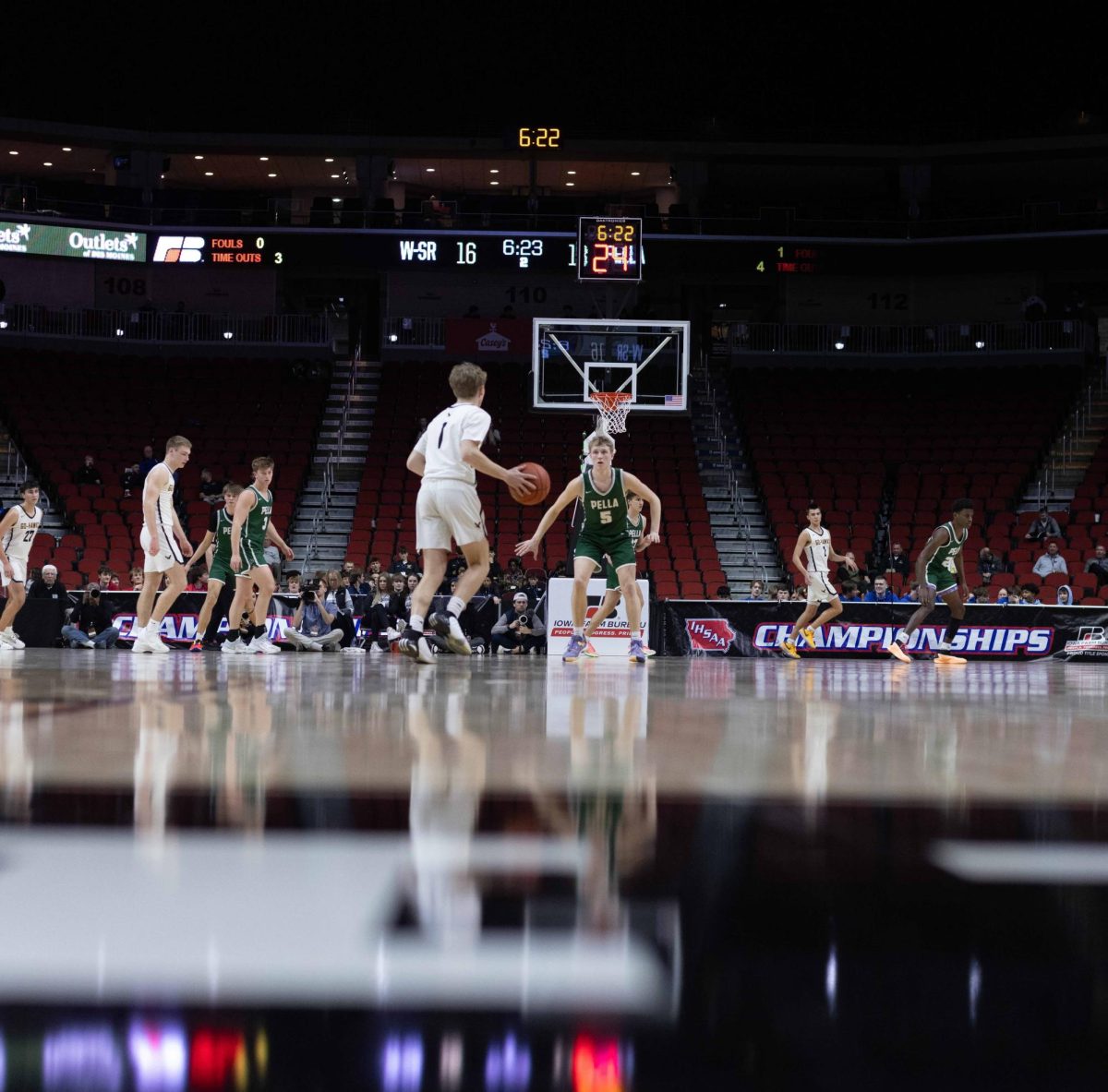 Traetow Shares his Passion for Basketball