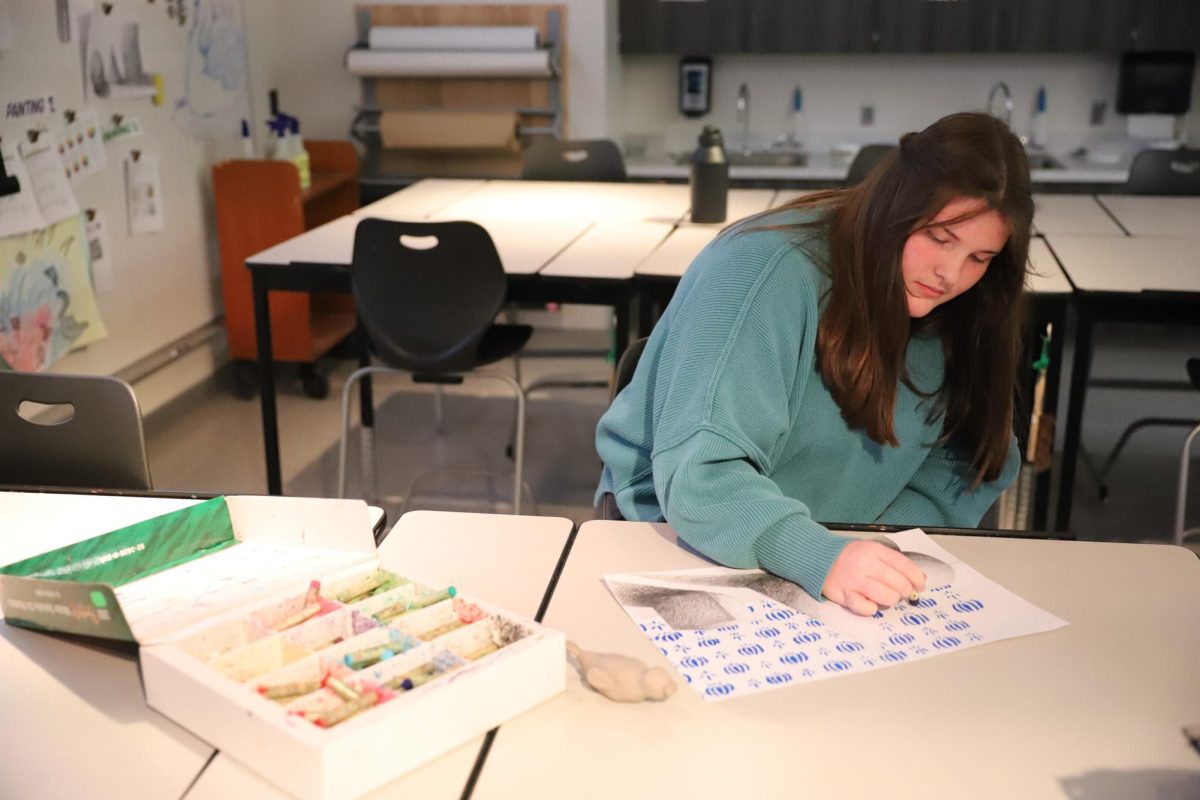 Drawing Students In: How Pella High's Art Program Fosters Creative Freedom